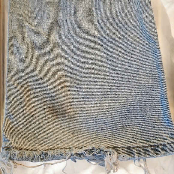 Carhartt distressed light wash denim jeans - Picture 6 of 9